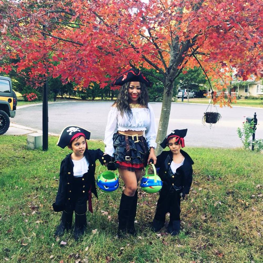 Meet your Posher, Marites